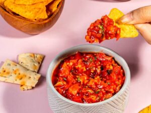 Pluckk Fiery Tomato Salsa Dip Cut